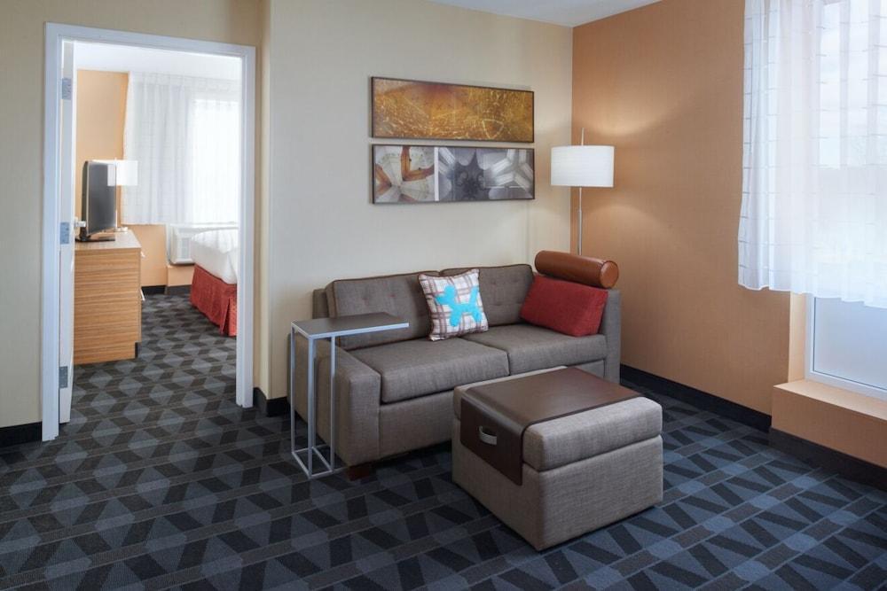 Towneplace Suites By Marriott Grand Rapids Airport Cascade Ngoại thất bức ảnh