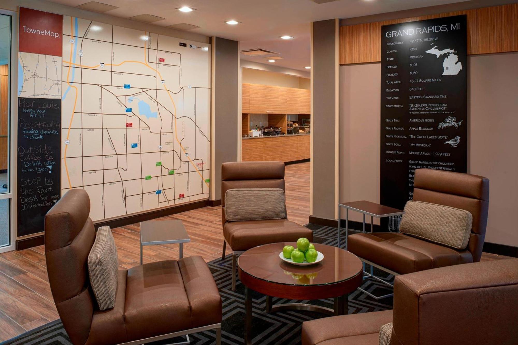 Towneplace Suites By Marriott Grand Rapids Airport Cascade Ngoại thất bức ảnh
