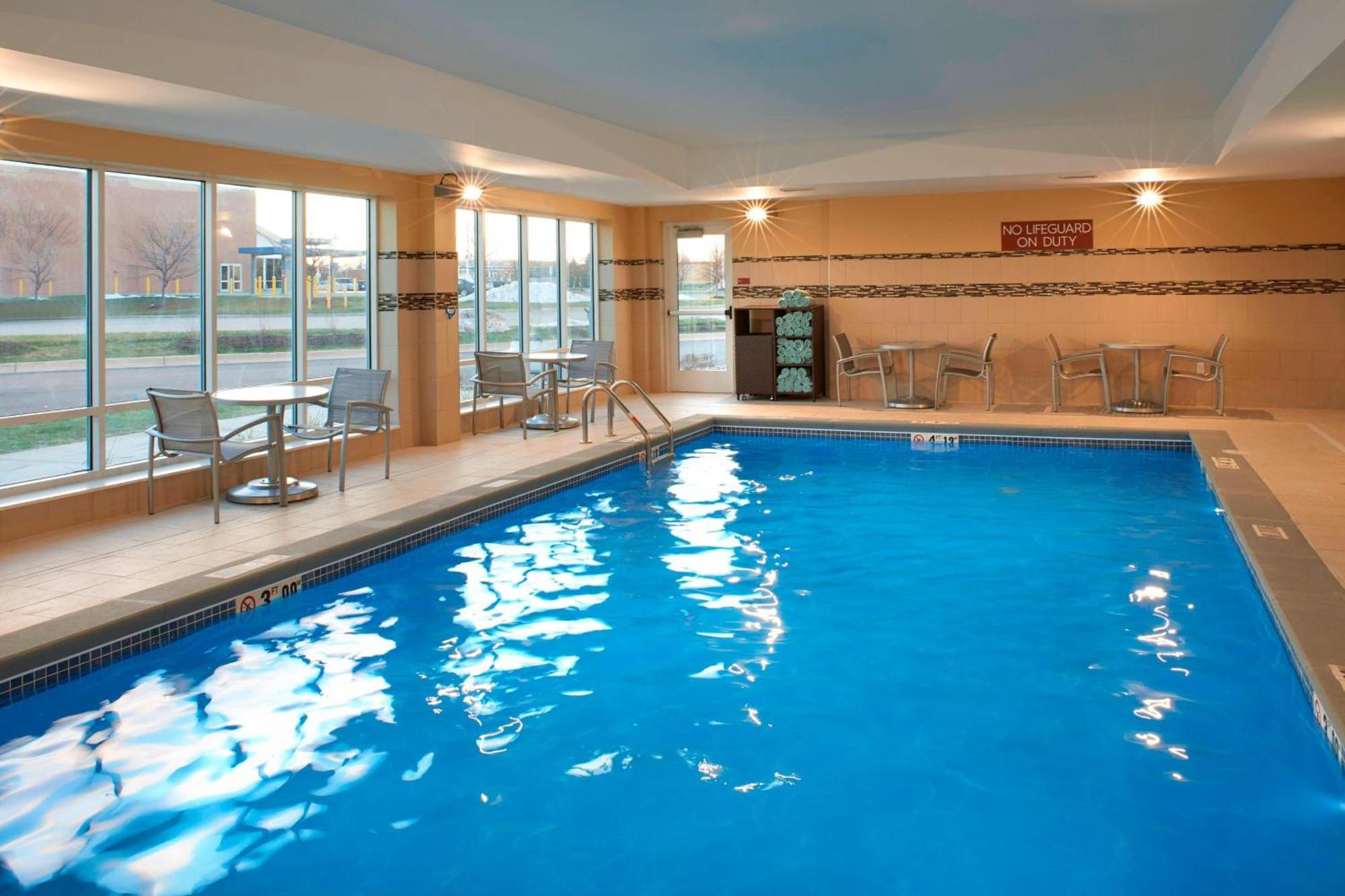 Towneplace Suites By Marriott Grand Rapids Airport Cascade Ngoại thất bức ảnh