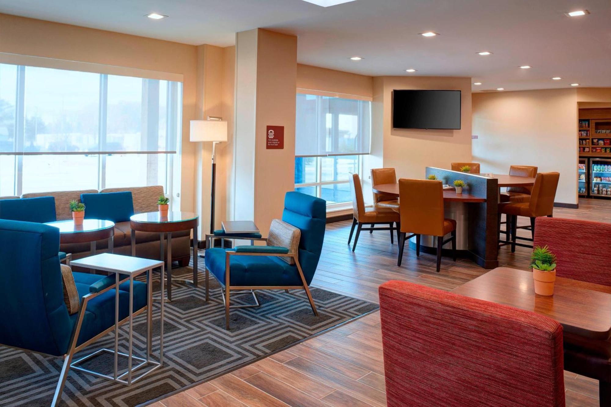 Towneplace Suites By Marriott Grand Rapids Airport Cascade Ngoại thất bức ảnh