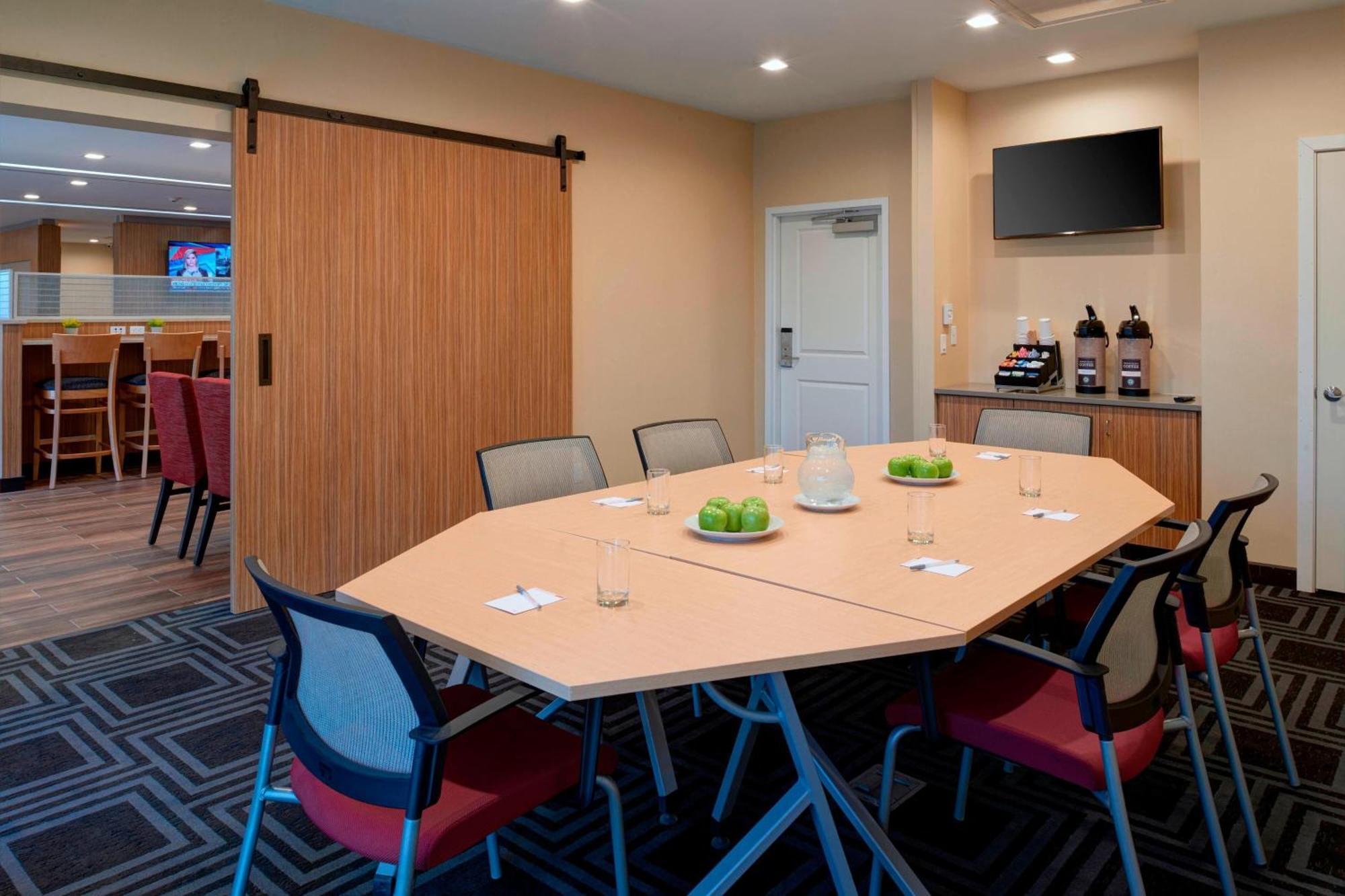 Towneplace Suites By Marriott Grand Rapids Airport Cascade Ngoại thất bức ảnh