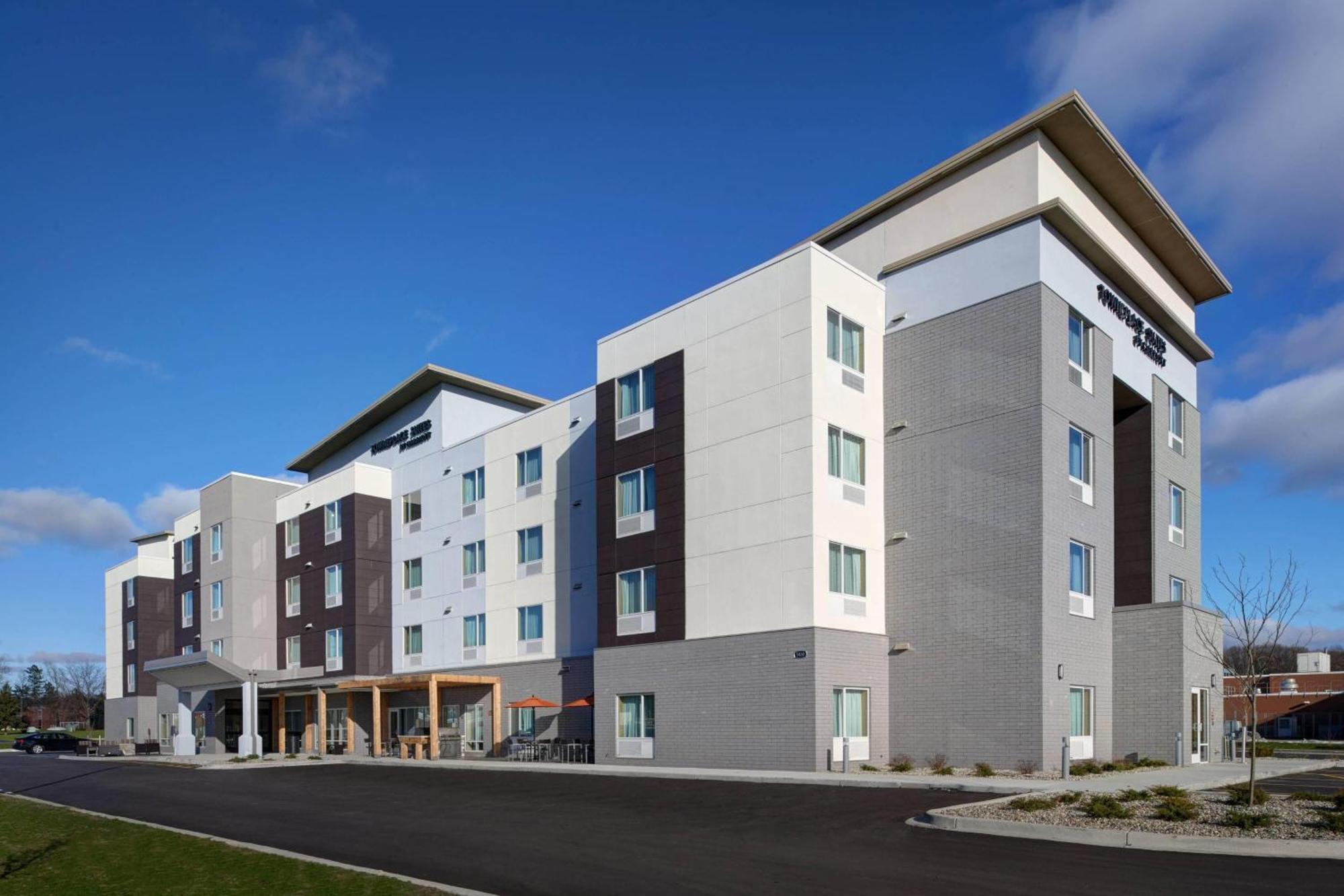 Towneplace Suites By Marriott Grand Rapids Airport Cascade Ngoại thất bức ảnh
